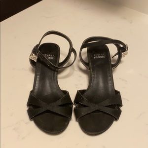 Stuart Weitzman girls’ black kitten heels